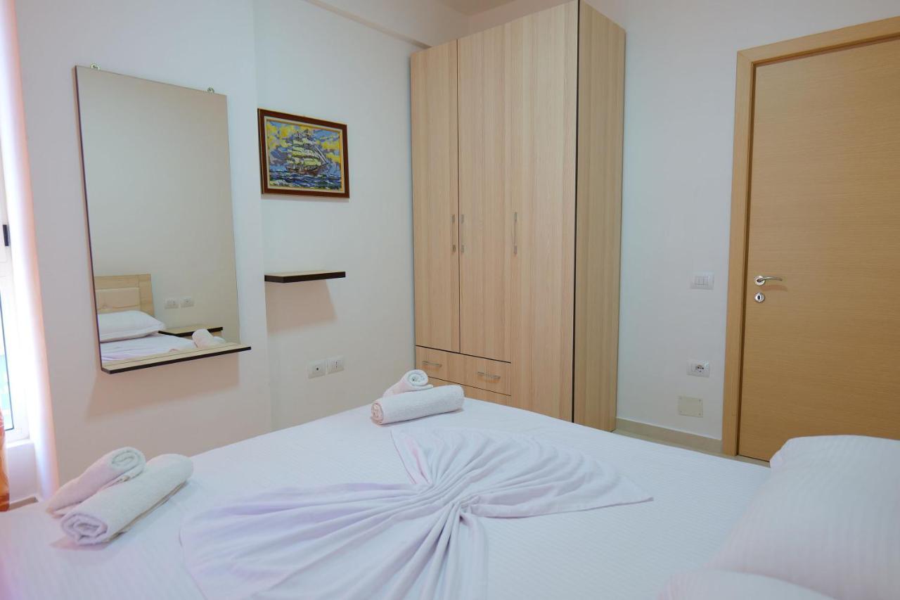 Almare Apartments Vlore Luaran gambar