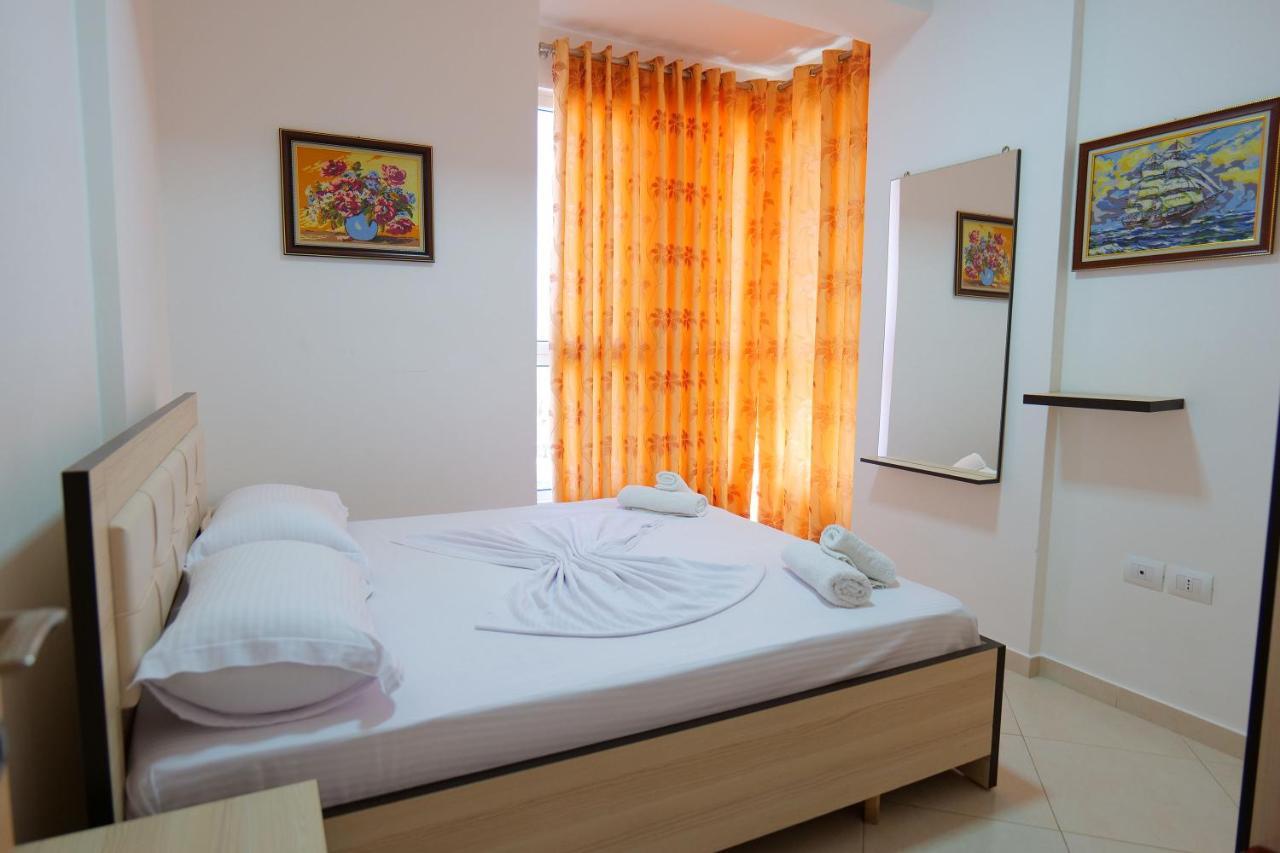 Almare Apartments Vlore Luaran gambar