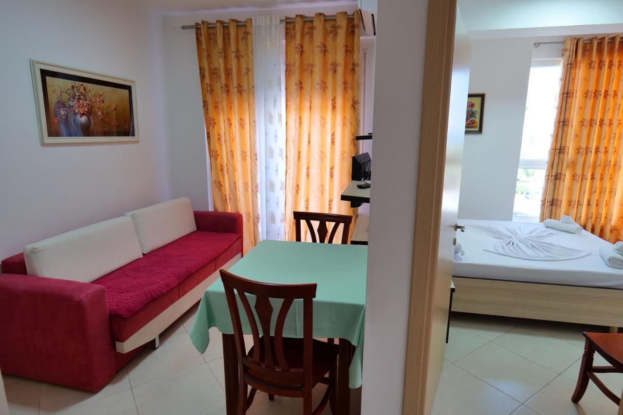 Almare Apartments Vlore Luaran gambar