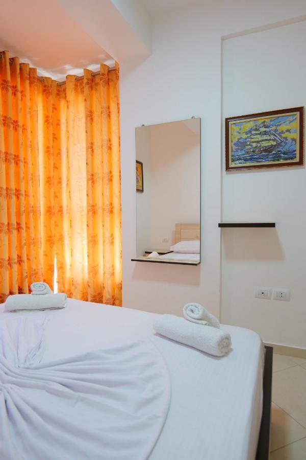 Almare Apartments Vlore Luaran gambar