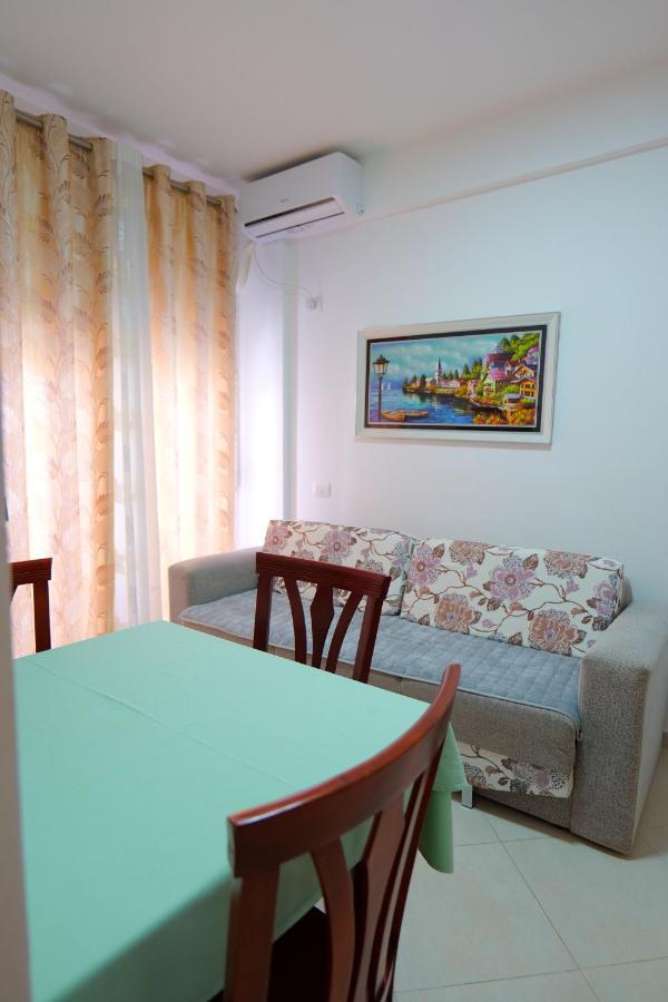 Almare Apartments Vlore Luaran gambar