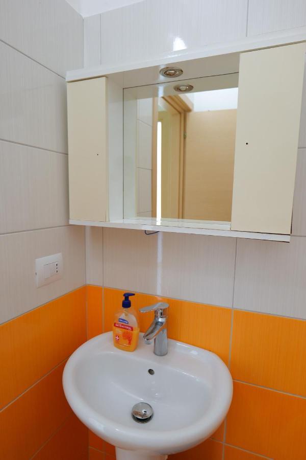 Almare Apartments Vlore Luaran gambar